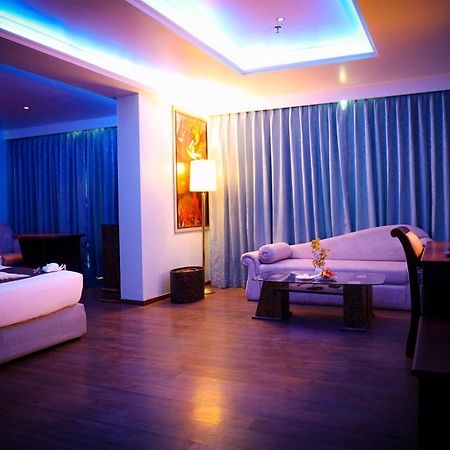 The Quilon Beach Hotel And Convention Center Kollam Eksteriør billede
