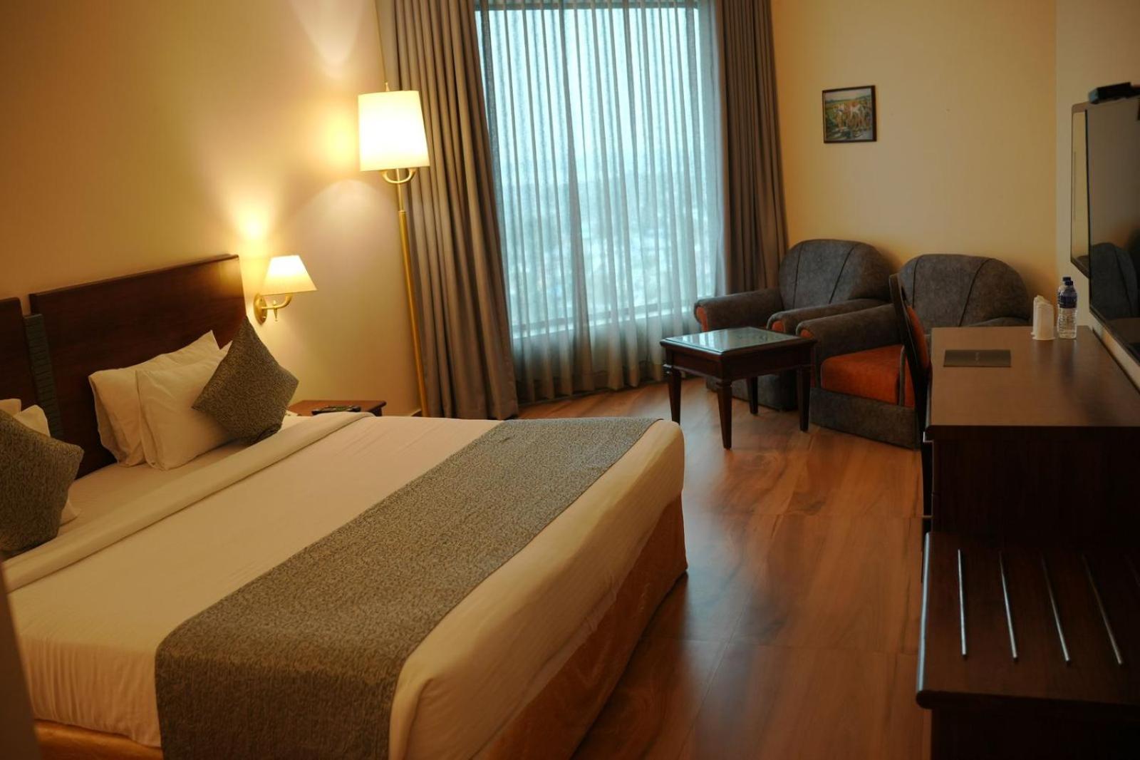 The Quilon Beach Hotel And Convention Center Kollam Eksteriør billede