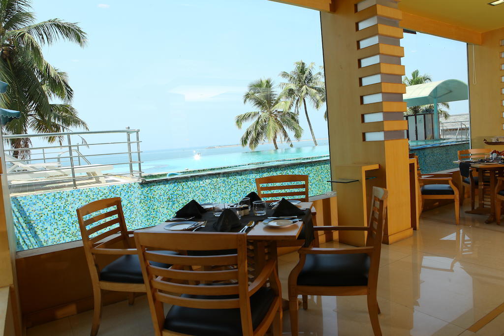 The Quilon Beach Hotel And Convention Center Kollam Eksteriør billede